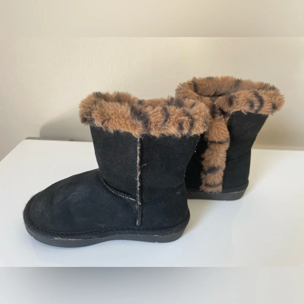 3/$30 Kids Toddler Girl Size 7/8 Lily & Dan Cold Boots Black Leopard Trim